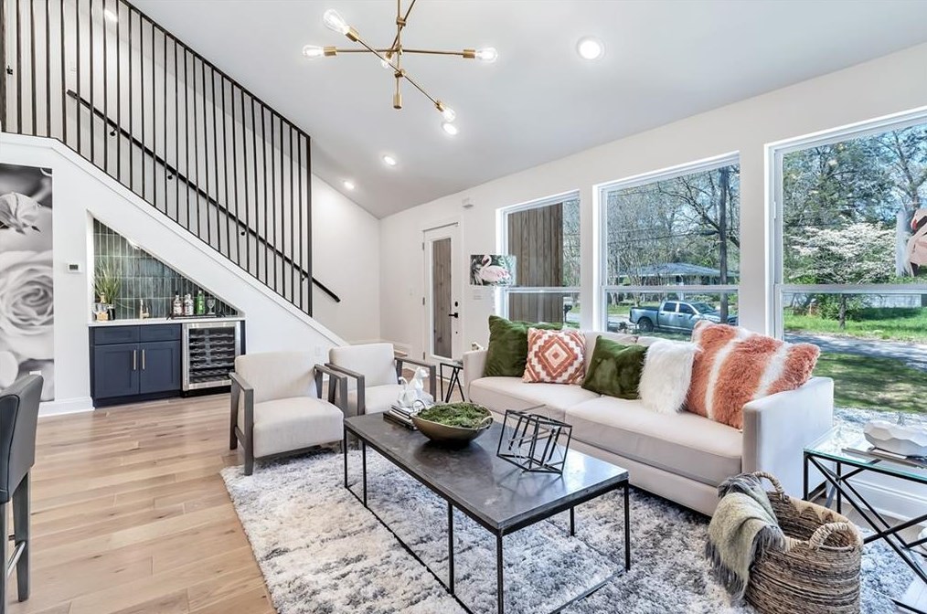 2001 Swazey Dr, Decatur GA  30032-3909 exterior