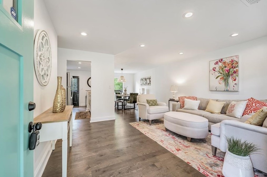 2867 Joyce Ave, Decatur GA  30032-4325 exterior