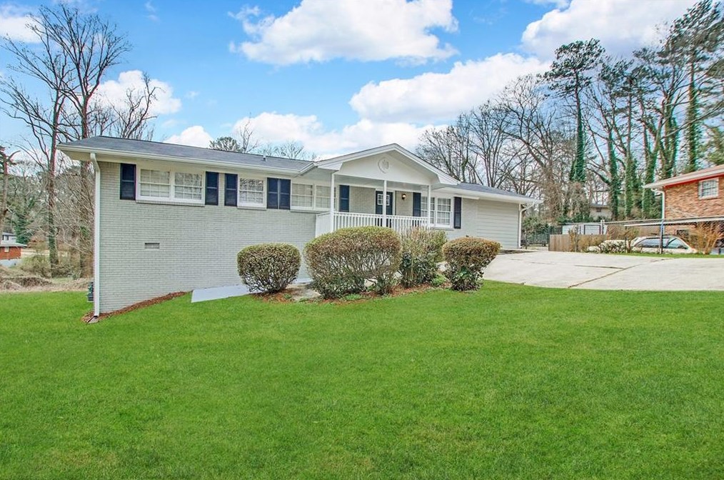 1714 Camperdown Cir, Decatur GA  30035-1345 exterior