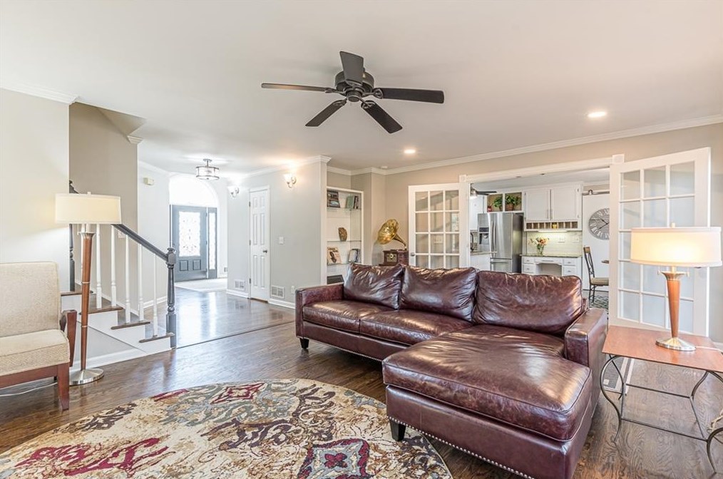 1110 New Britain Dr, Atlanta GA  30331-8305 exterior