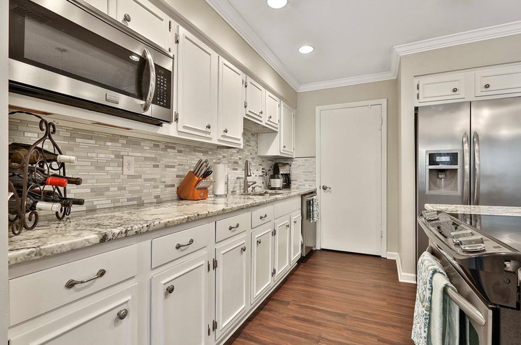 2766 Farmstead Rd, Smyrna GA  30080-2620 exterior