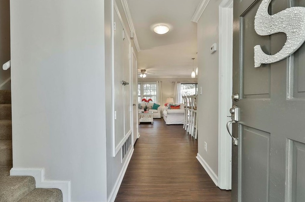 2766 Farmstead Rd, Smyrna GA  30080-2620 exterior