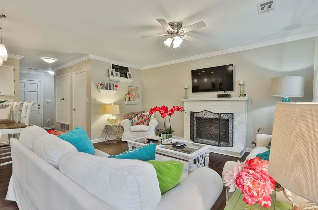 2766 Farmstead Rd, Smyrna GA  30080-2620 exterior