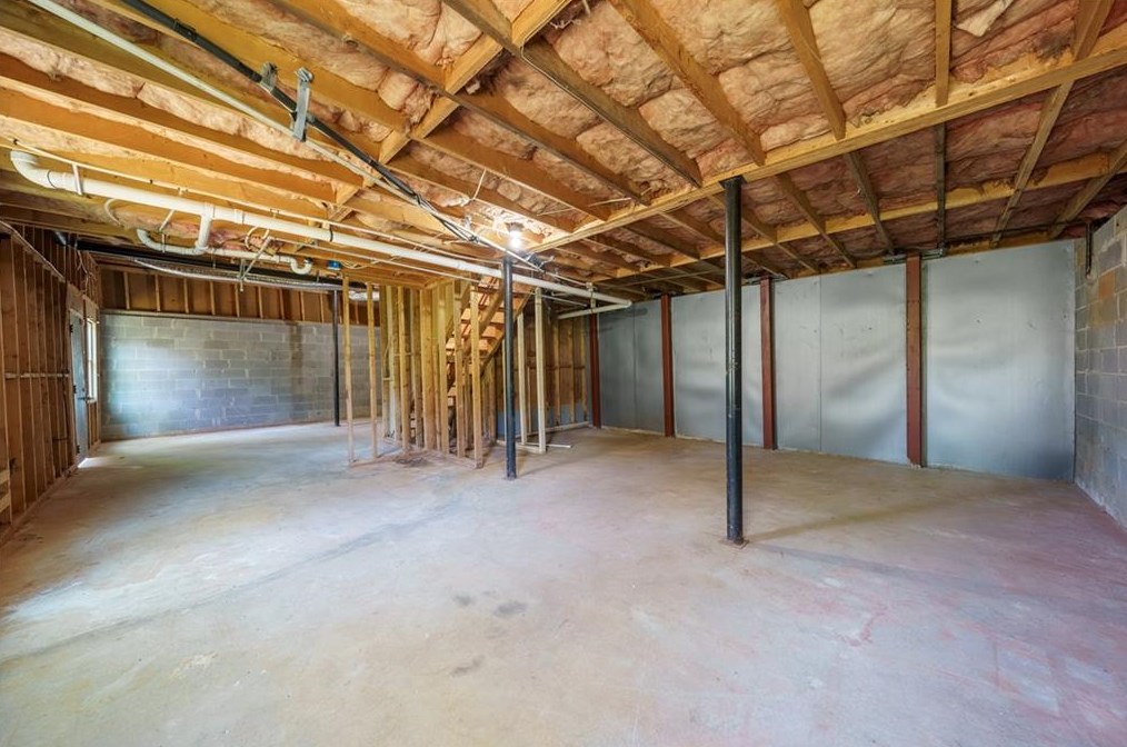 2255 Wallingford Dr, Decatur GA 30032-6239 exterior