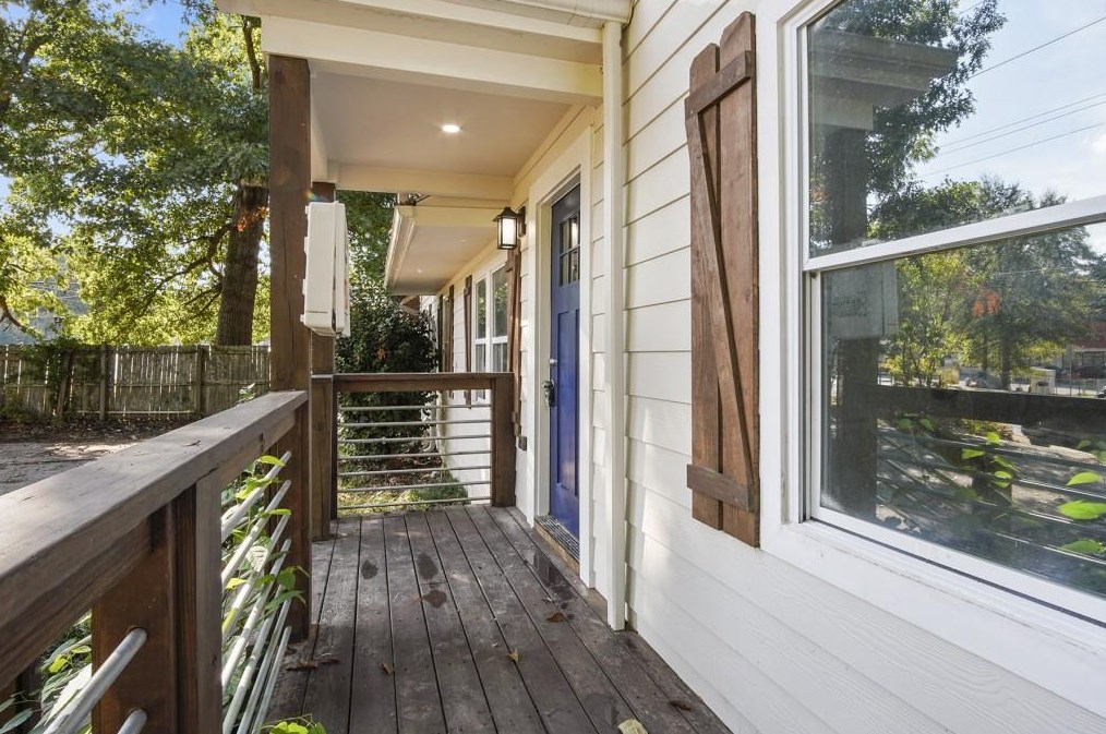 3378 Glenwood Rd, Decatur GA  30032-4276 exterior