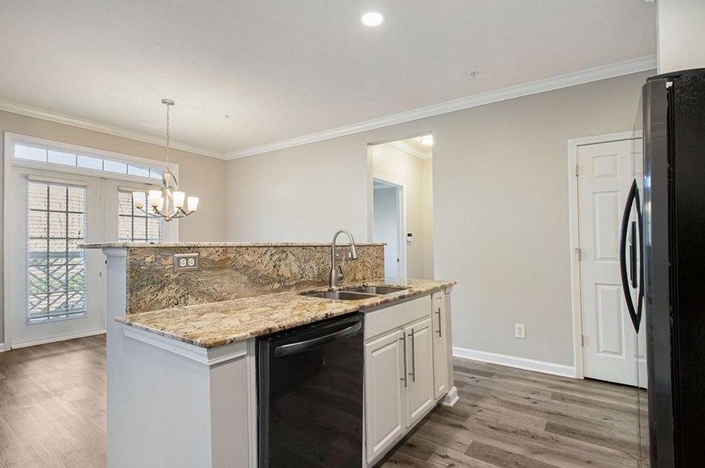 1965 Nocturne Dr, Alpharetta GA 30009-7618 exterior