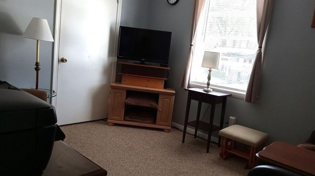 1524 Pine Glen Cir, Decatur GA  30035-1527 exterior