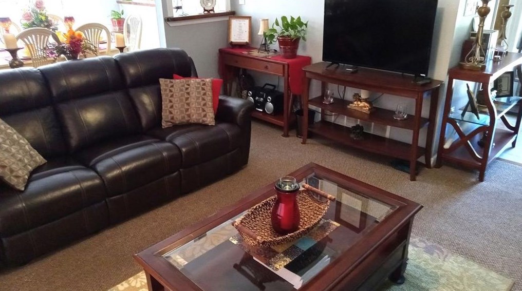 1524 Pine Glen Cir, Decatur GA  30035-1527 exterior