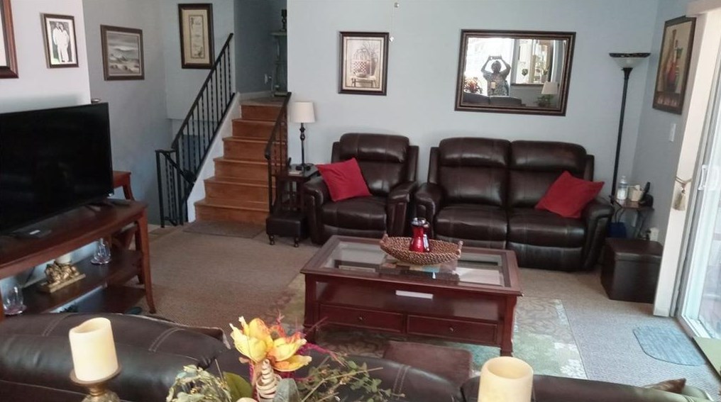 1524 Pine Glen Cir, Decatur GA  30035-1527 exterior