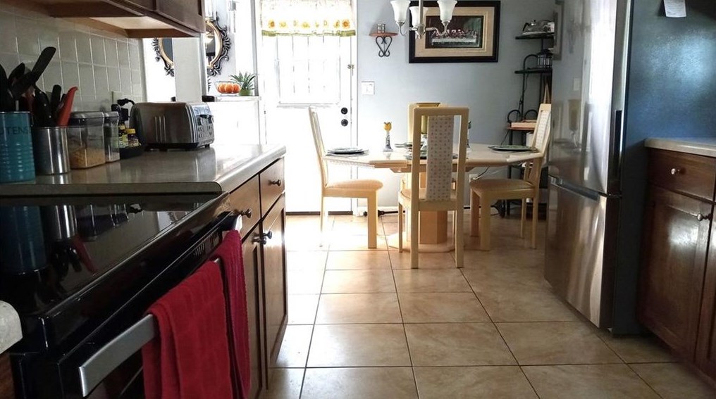 1524 Pine Glen Cir, Decatur GA  30035-1527 exterior