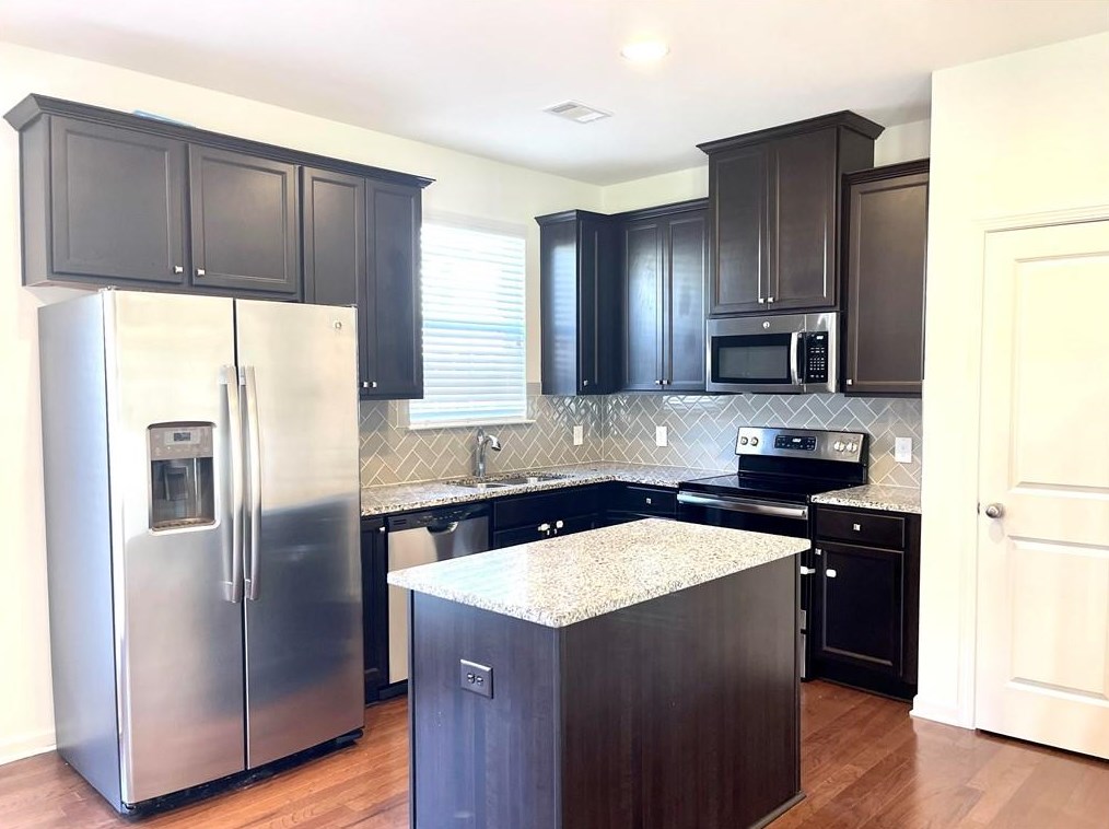 2705 Avanti Way, Decatur GA  30035-4192 exterior