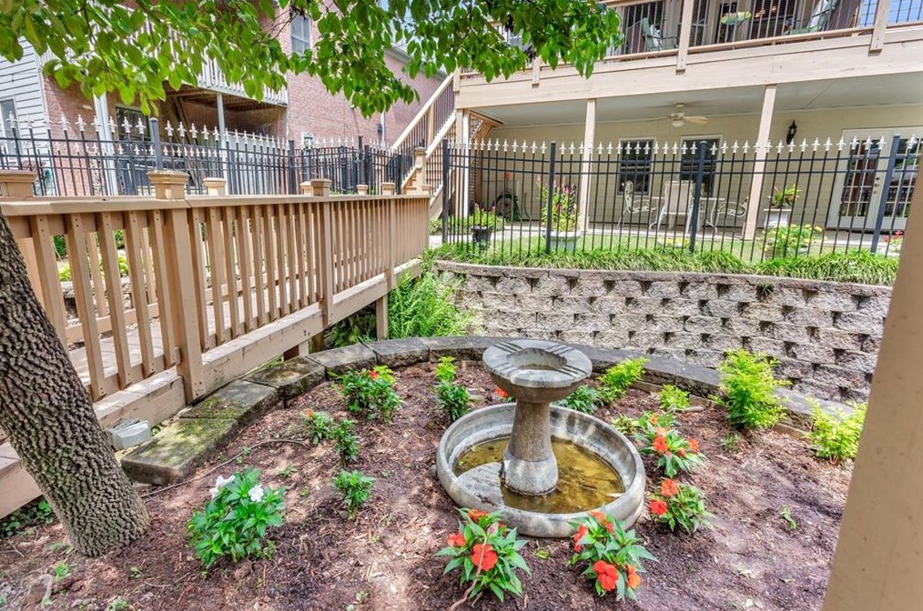 1539 Reserve Cir, Decatur GA  30033-1538 exterior