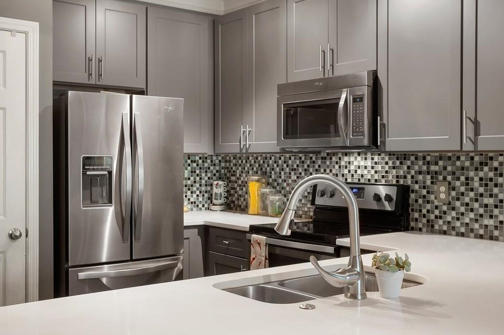 1120 Westchester Rdg, Atlanta GA  30329-2463 exterior
