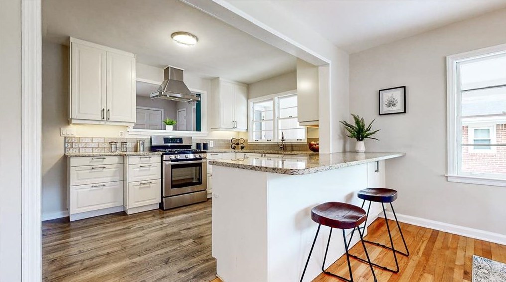 579 Superior Ave, Decatur GA  30030-1404 exterior