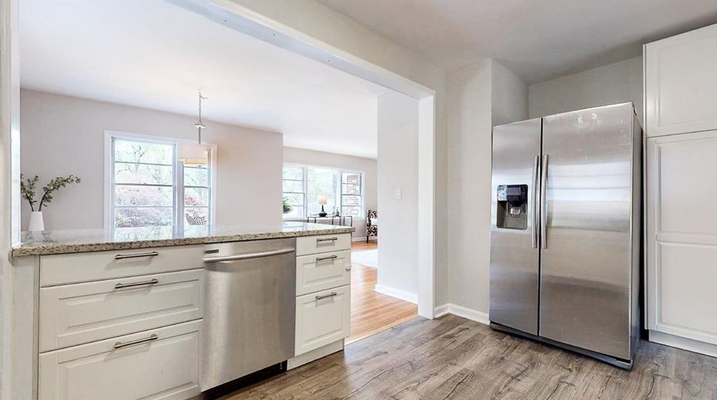 579 Superior Ave, Decatur GA  30030-1404 exterior