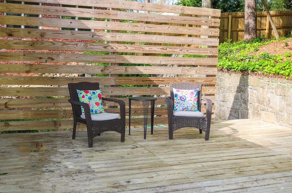 579 Superior Ave, Decatur GA  30030-1404 exterior