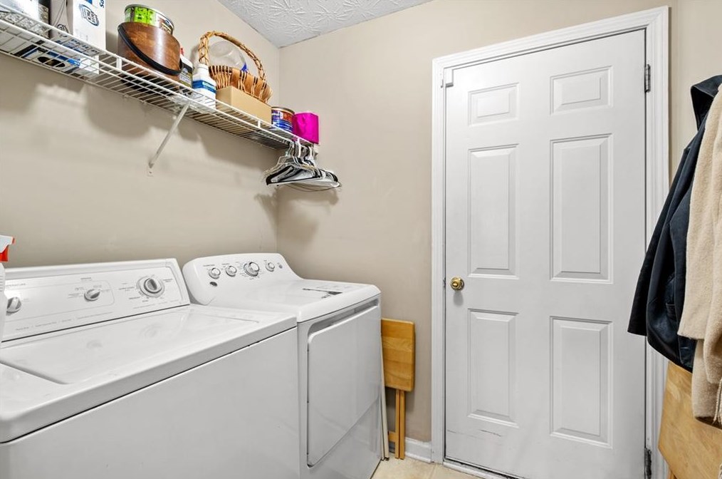 223 Mount Laurel Dr, Dallas GA  30132-0958 exterior