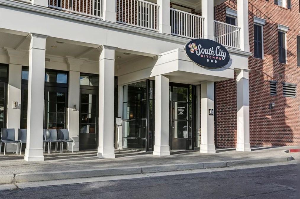 2221 Edgartown Ln, Smyrna GA  30080-6538 exterior