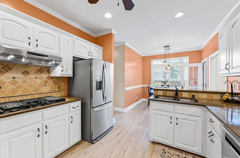 2372 Herring Woods Trl, Grayson GA  30017-4094 exterior