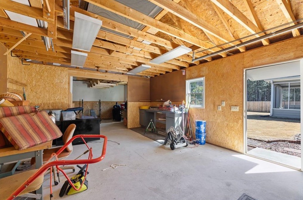 2372 Herring Woods Trl, Grayson GA  30017-4094 exterior