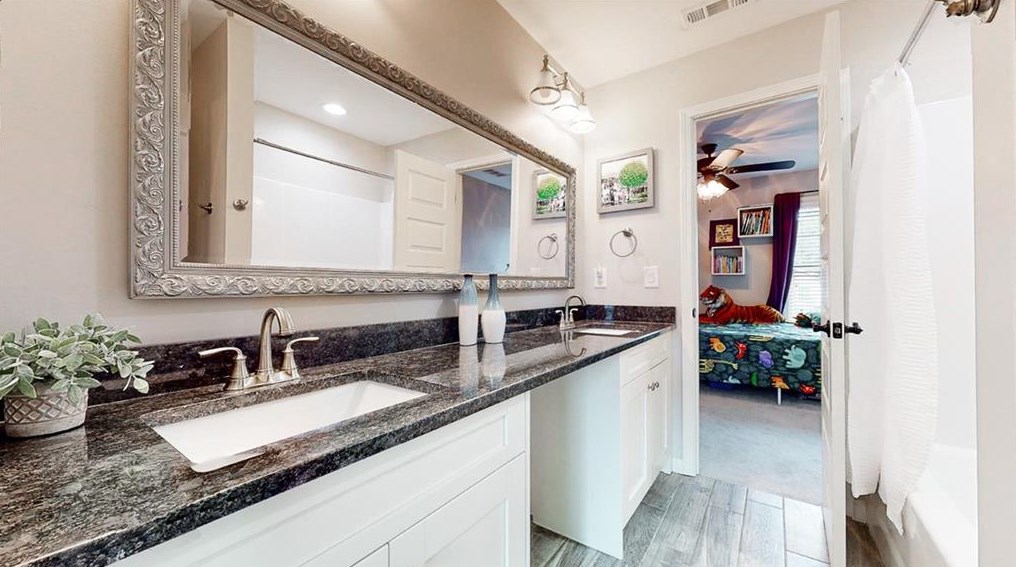 2291 Ava Pl, Decatur GA  30033-4707 exterior