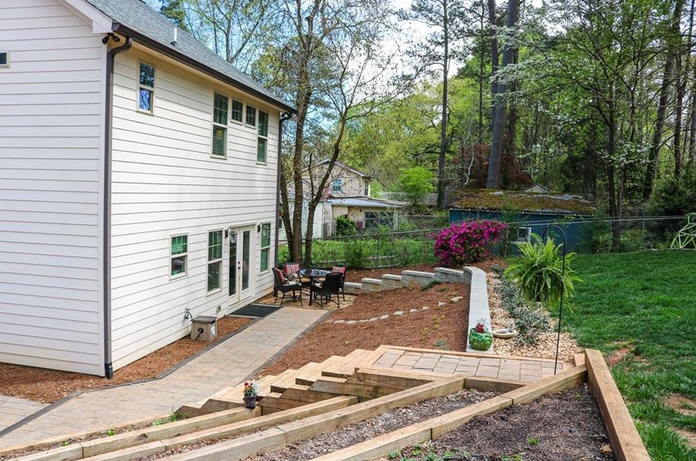 2291 Ava Pl, Decatur GA  30033-4707 exterior
