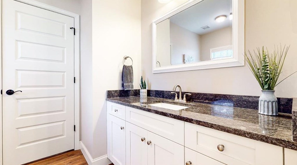 2291 Ava Pl, Decatur GA  30033-4707 exterior