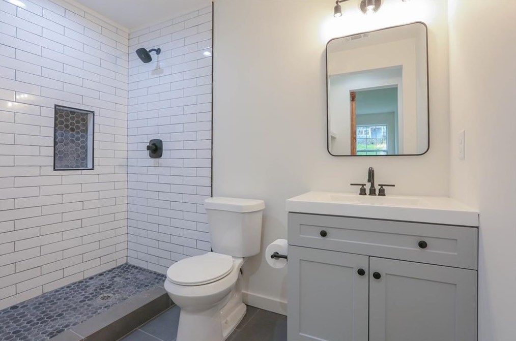 3464 Glen Rd, Decatur GA  30032-2506 exterior