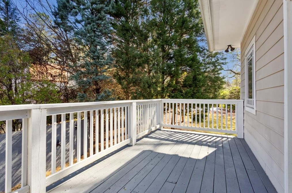 211 Parkside Cir, Decatur GA  30030-1412 exterior