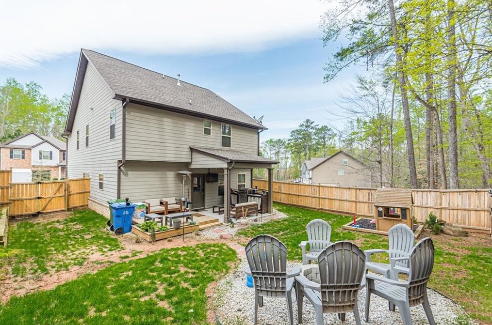4134 Woodland Park Dr, Atlanta GA  30331 exterior
