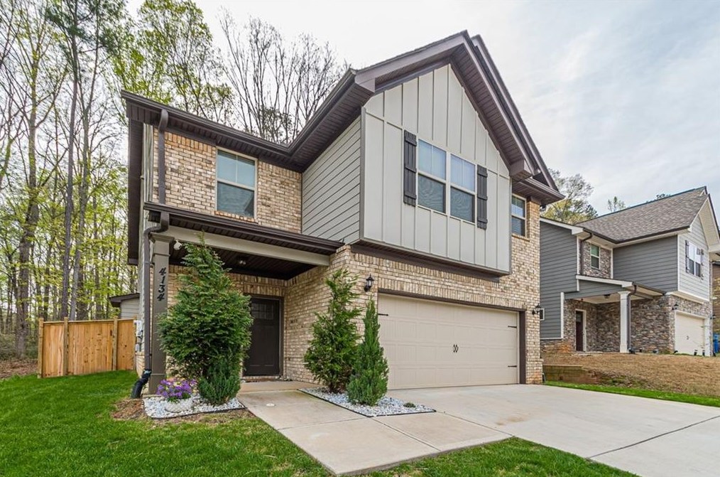 4134 Woodland Park Dr, Atlanta GA  30331 exterior