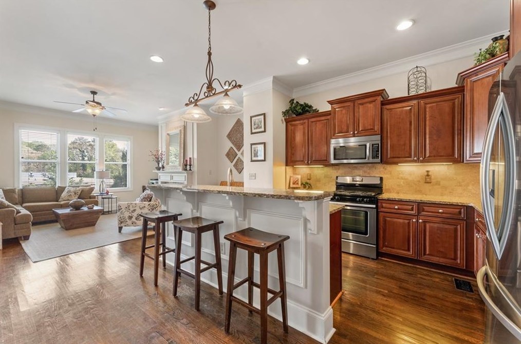 3118 Turman Cir, Decatur GA  30033-3255 exterior