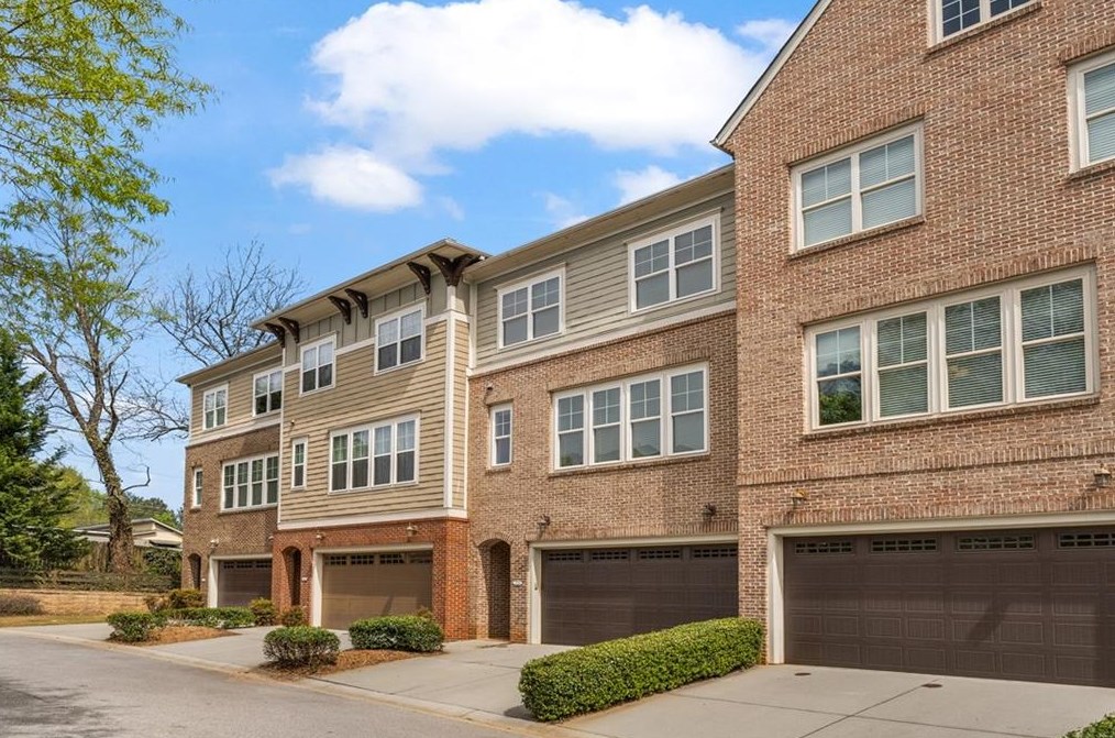 3118 Turman Cir, Decatur GA  30033-3255 exterior