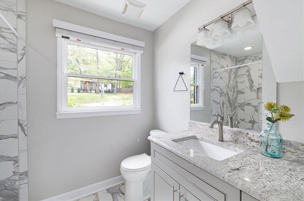 1969 Stanton St, Decatur GA  30032-4154 exterior