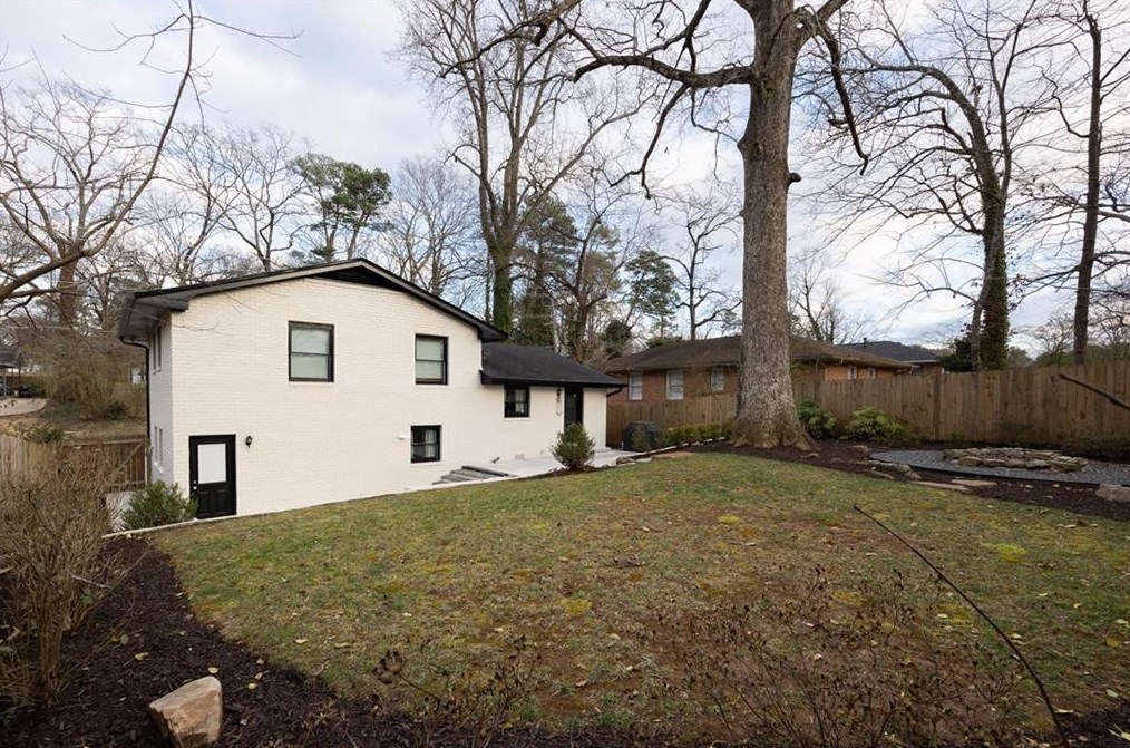 1969 Stanton St, Decatur GA  30032-4154 exterior