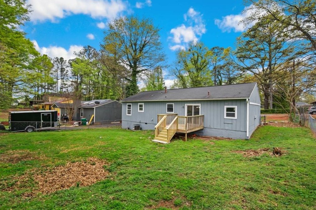 1486 Joy Ln, Decatur GA  30032-3022 exterior