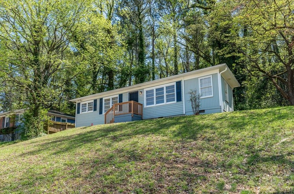 3723 Glenwood Rd, Decatur GA  30032-4527 exterior