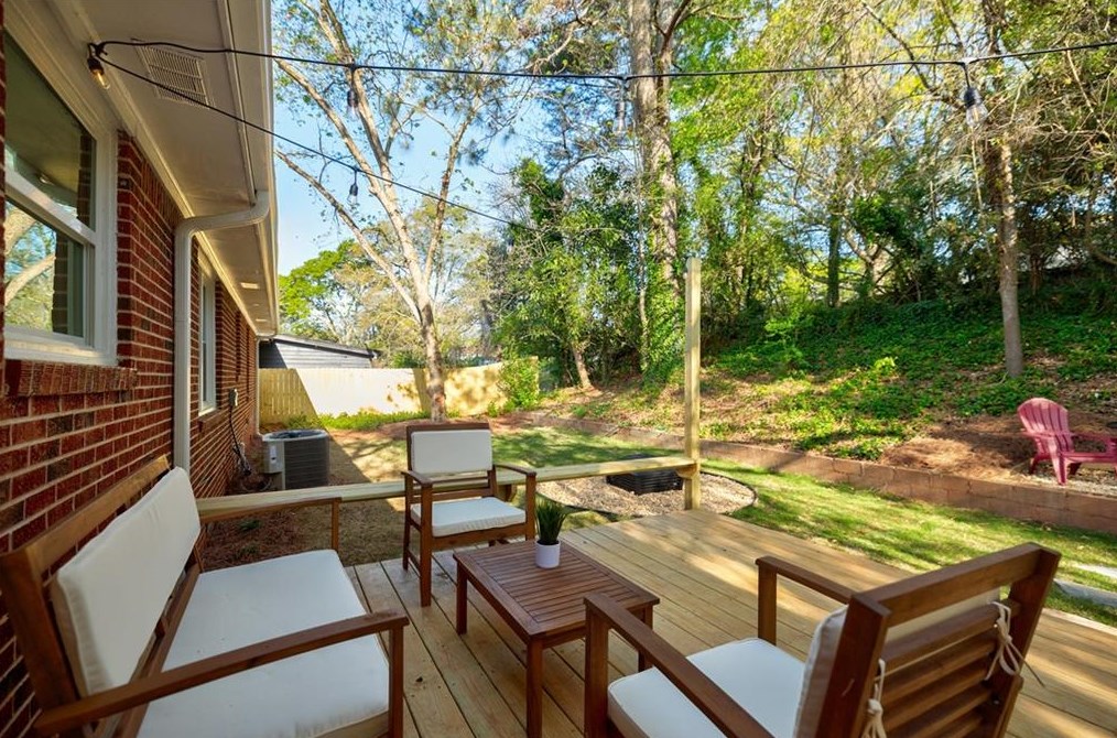 2695 Miriam Ln, Decatur GA  30032-5732 exterior