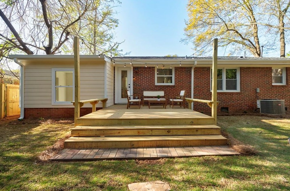 2695 Miriam Ln, Decatur GA  30032-5732 exterior