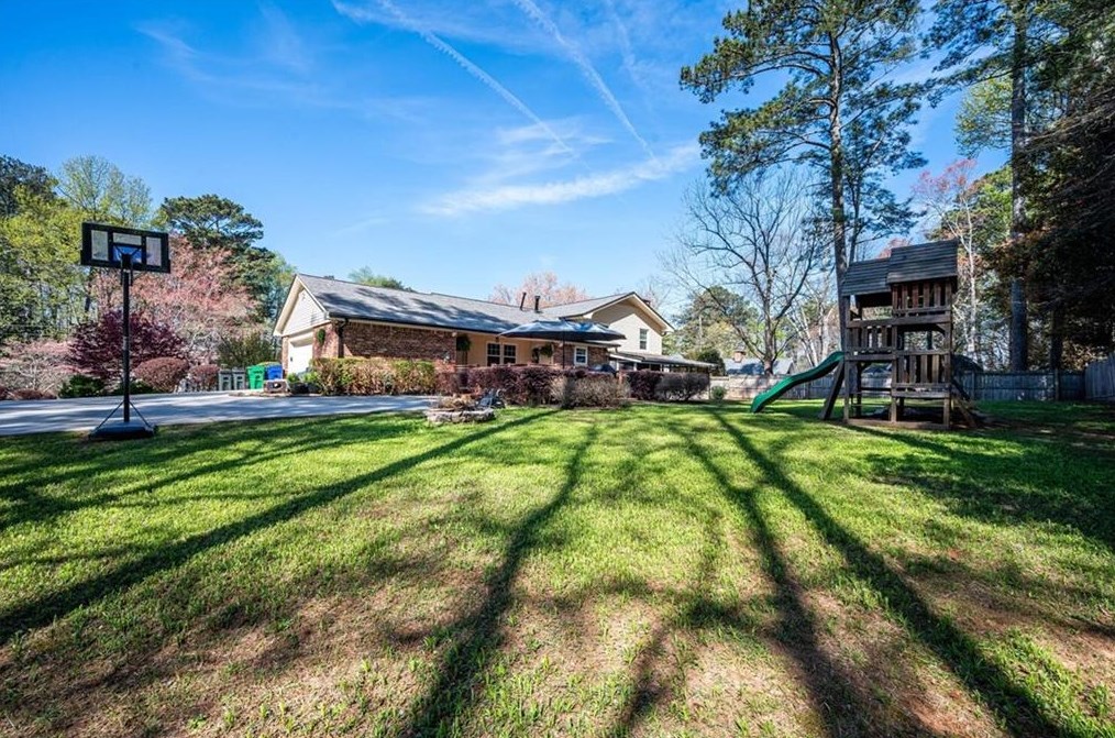 3465 Waddeston Way, Atlanta GA  30319-2544 exterior