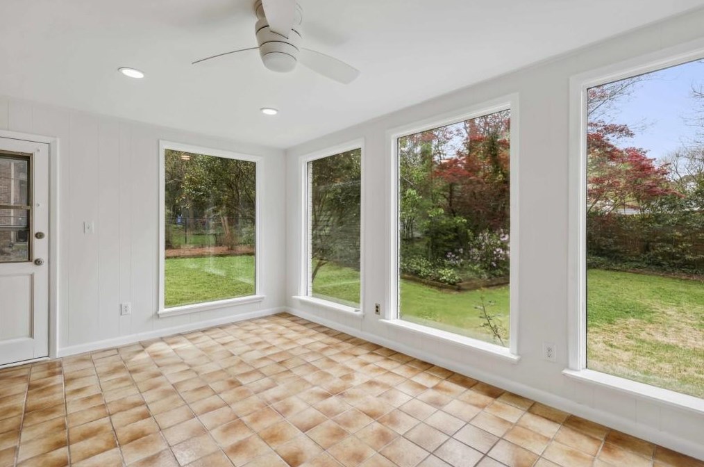 2889 Bonanza Dr, Decatur GA  30033-1509 exterior