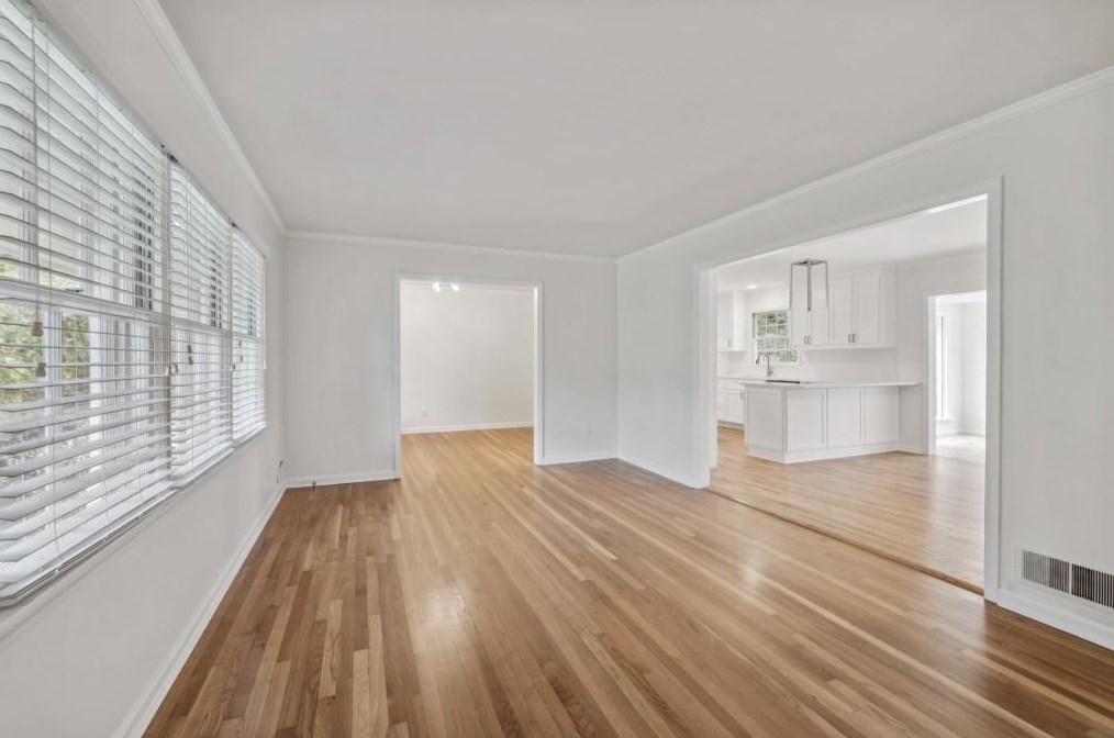 2889 Bonanza Dr, Decatur GA  30033-1509 exterior