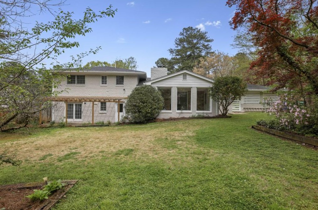 2889 Bonanza Dr, Decatur GA  30033-1509 exterior