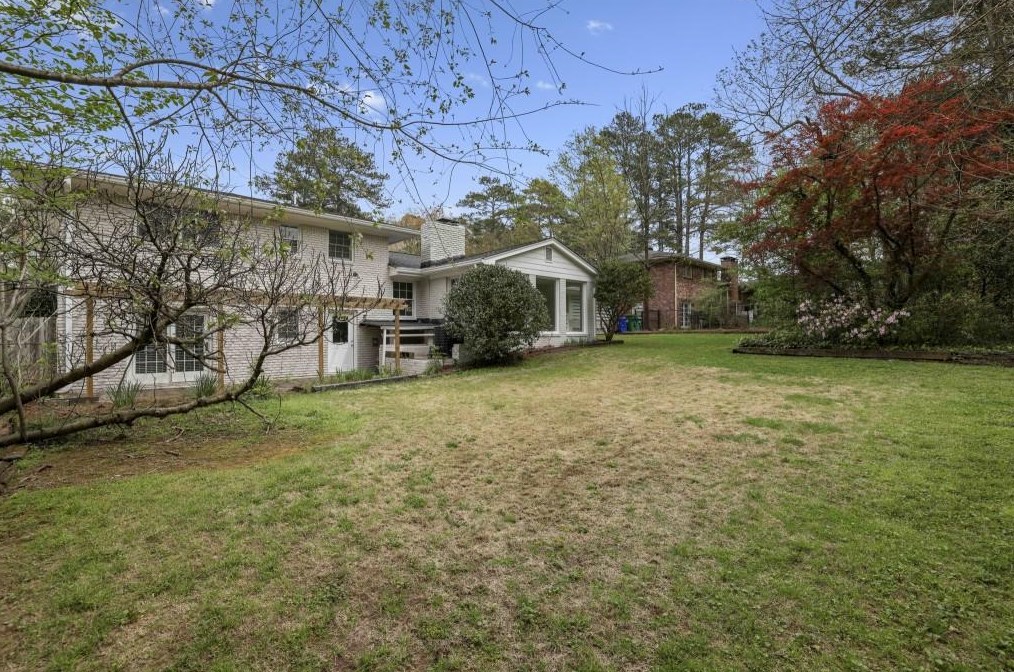 2889 Bonanza Dr, Decatur GA  30033-1509 exterior