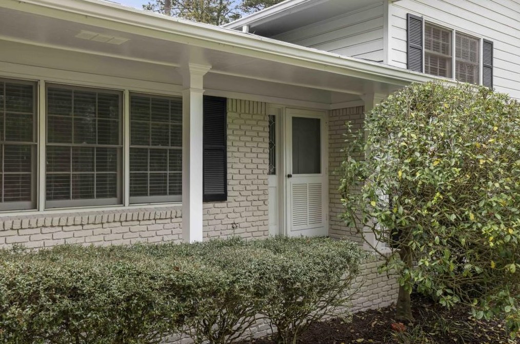 2889 Bonanza Dr, Decatur GA  30033-1509 exterior