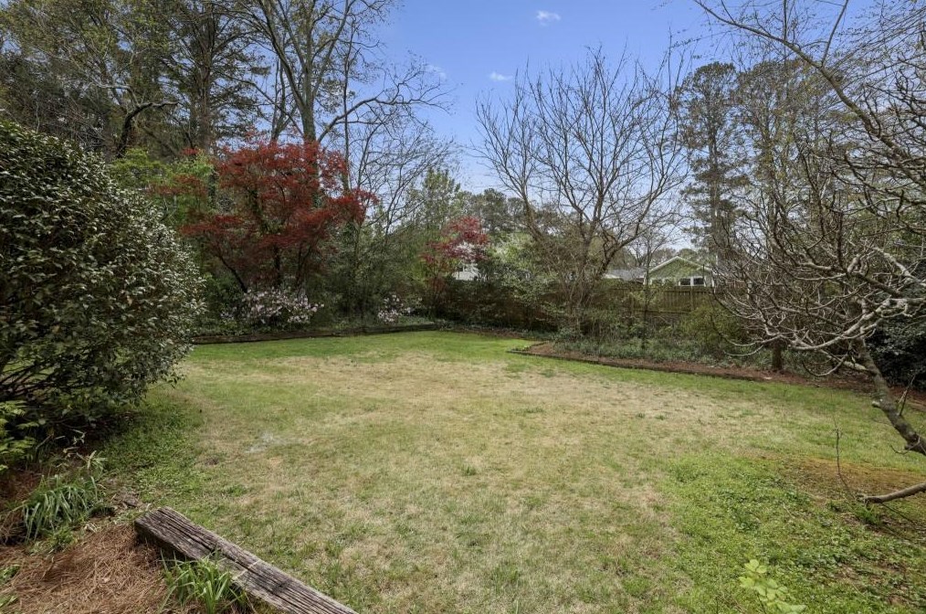 2889 Bonanza Dr, Decatur GA  30033-1509 exterior