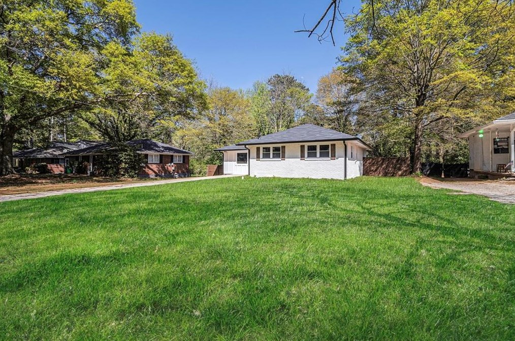 1902 Derrill Dr, Decatur GA  30032-7003 exterior