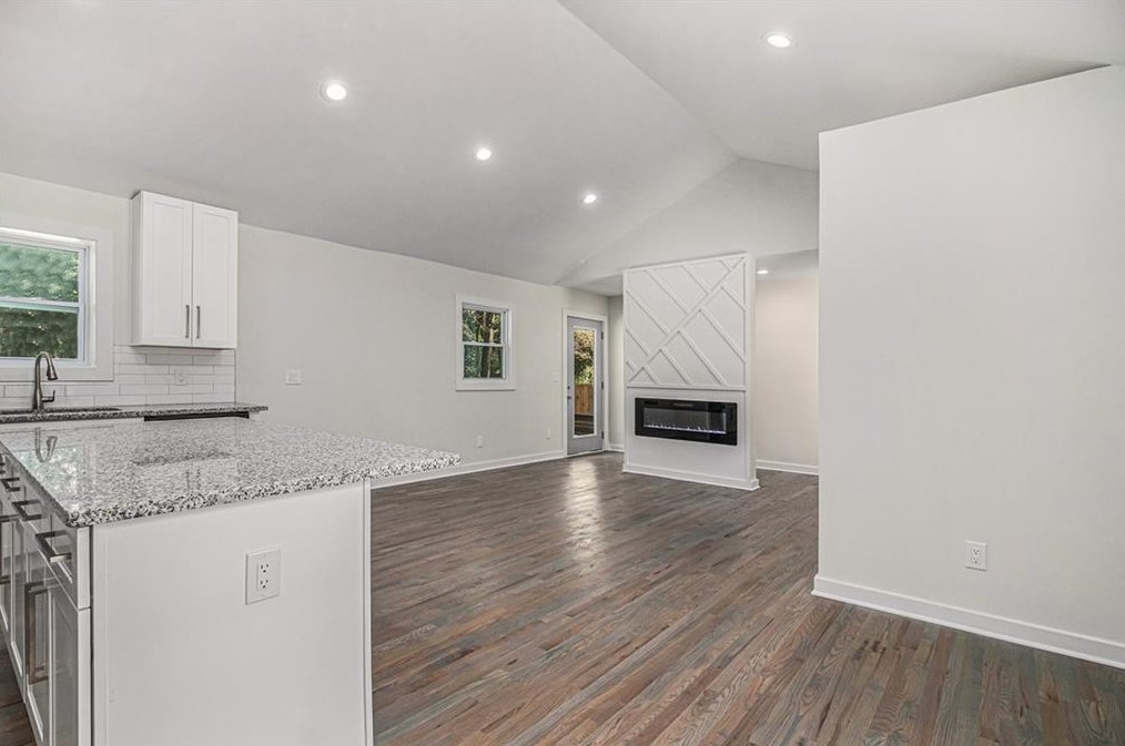 1902 Derrill Dr, Decatur GA  30032-7003 exterior