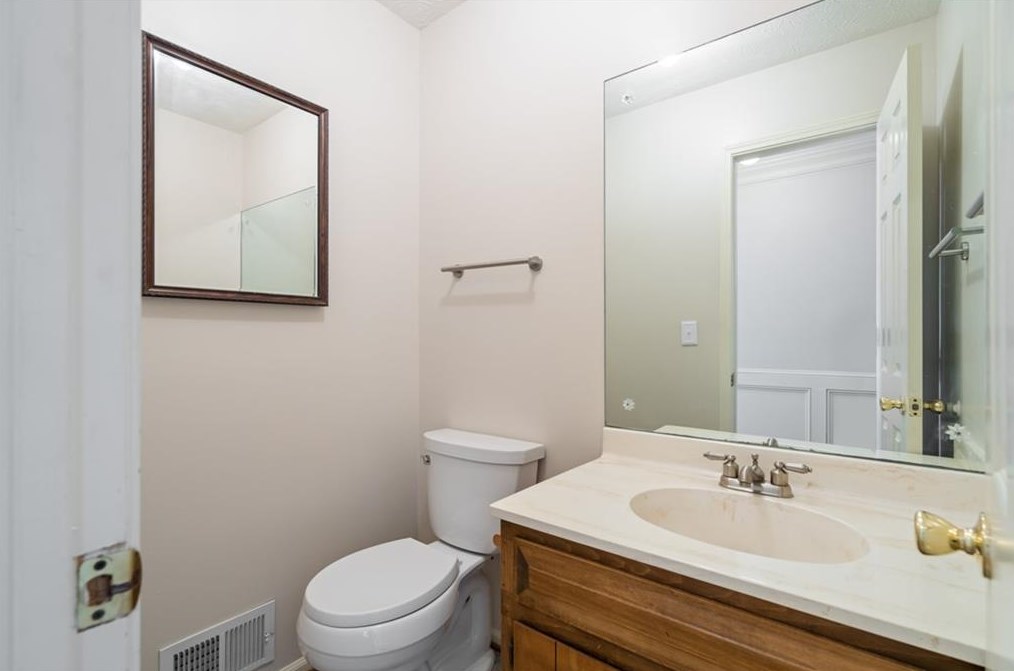 528 Hilldale Dr, Decatur GA  30030-3828 exterior