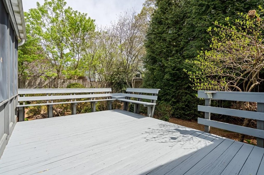 528 Hilldale Dr, Decatur GA  30030-3828 exterior